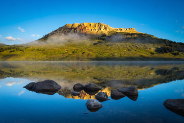 世界地球日主题活动幼儿园教案
