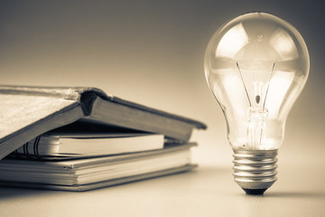 艺术节手抄报简介艺术节手抄报内容写什么